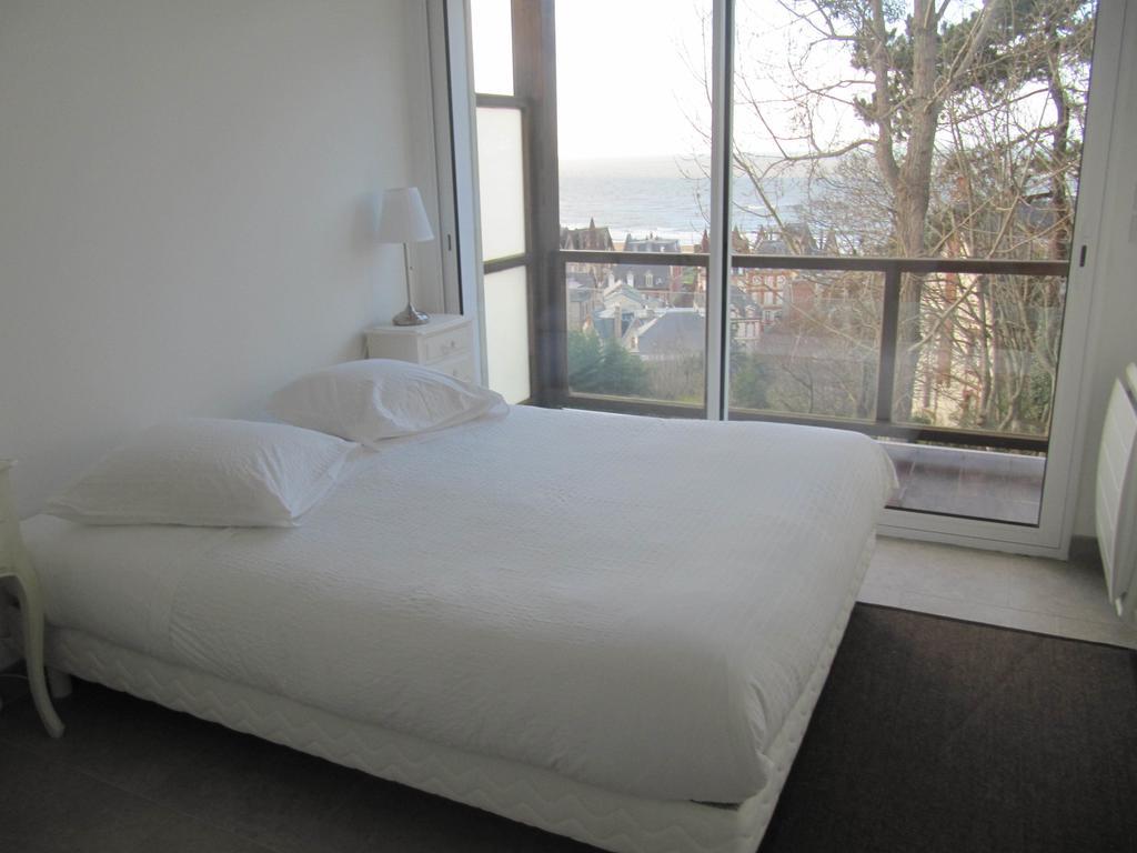 Ferienwohnung La Regina Trouville-sur-Mer Zimmer foto